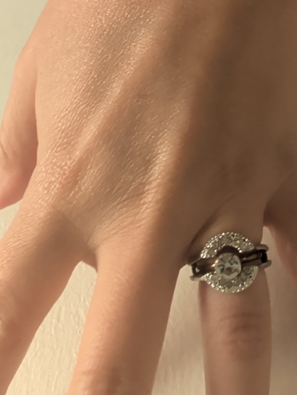 Fluted Ring Guard - Picture 2 of 3